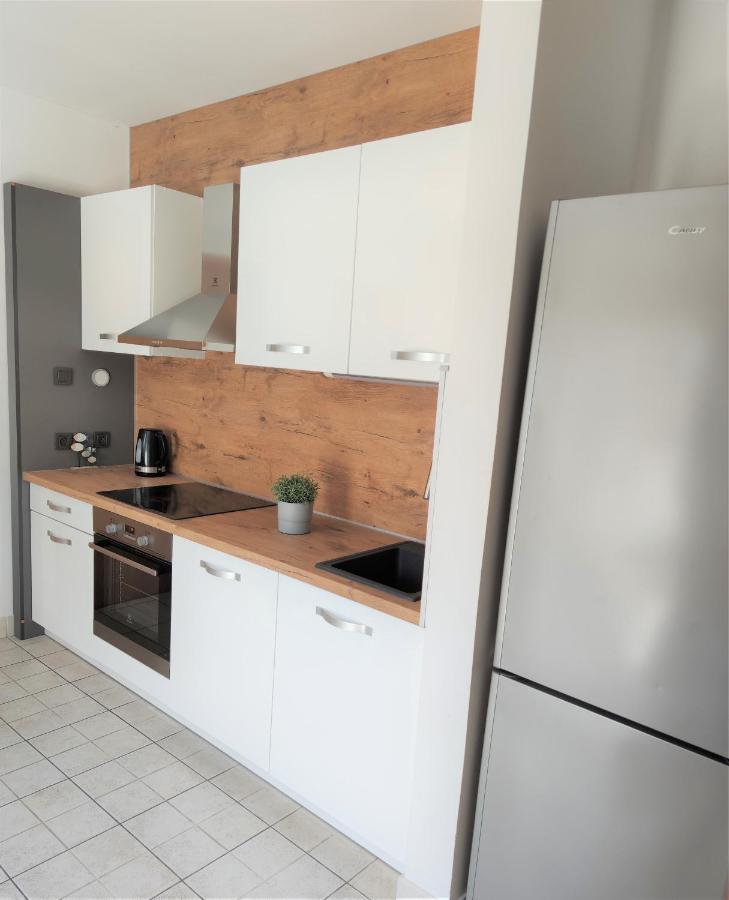 Apartments Riba 维斯 客房 照片