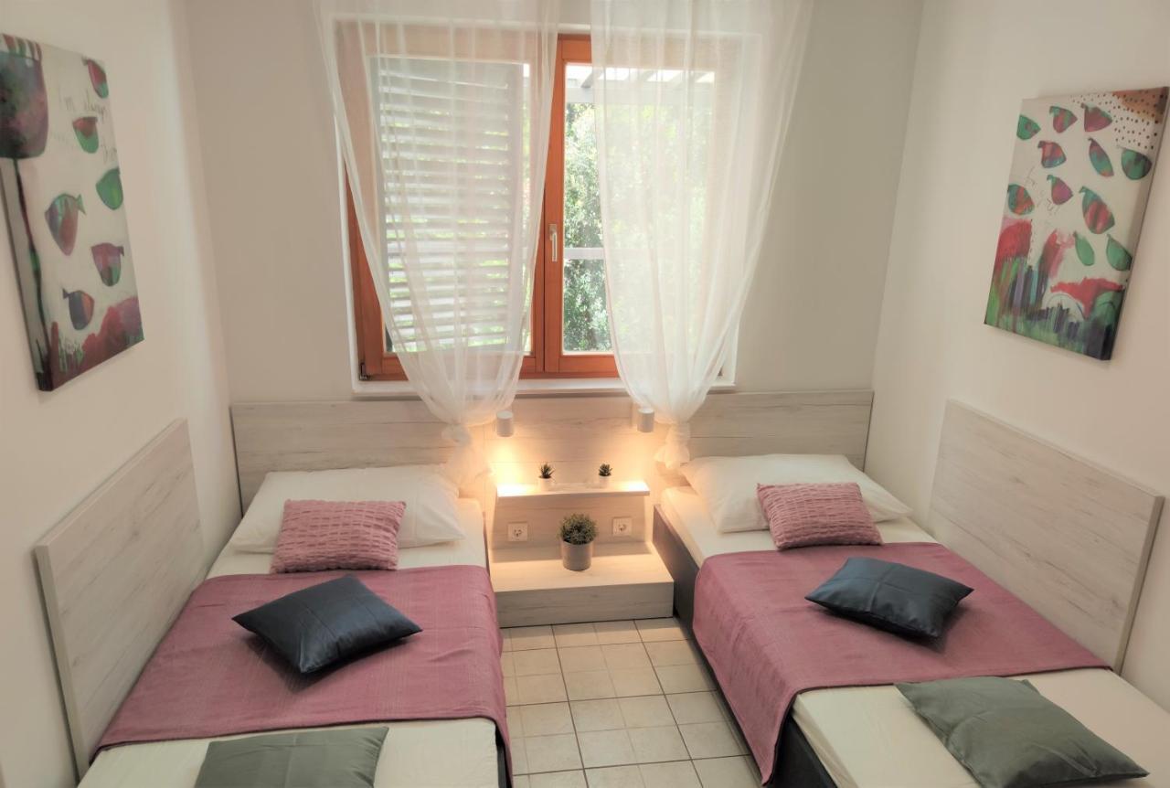 Apartments Riba 维斯 客房 照片