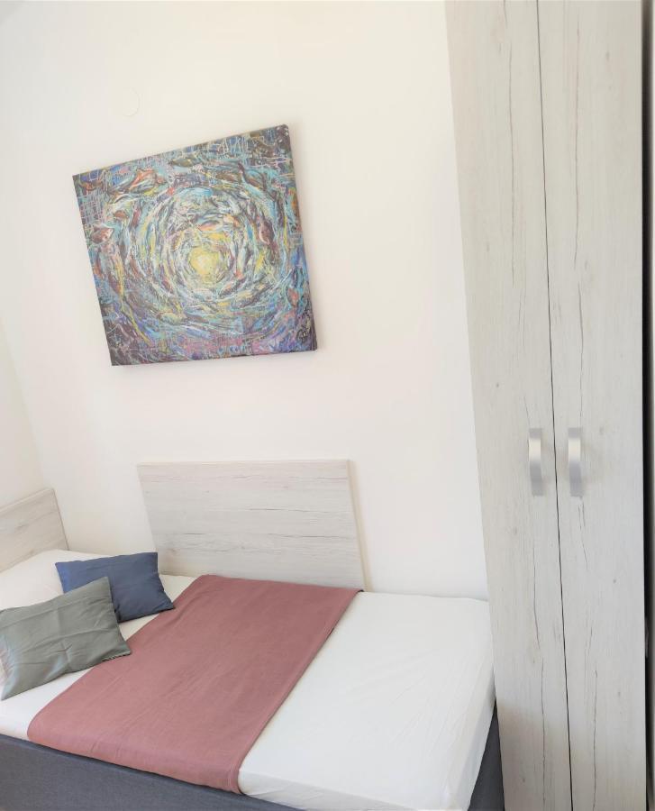 Apartments Riba 维斯 客房 照片